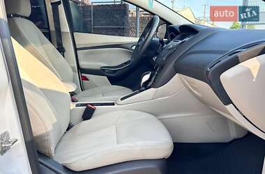 Седан Ford Focus 2016 в 