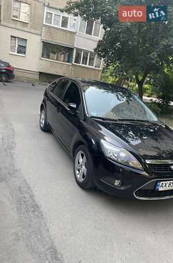 Хэтчбек Ford Focus 2009 в 
