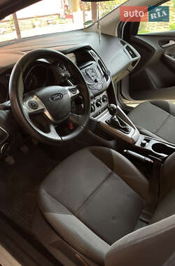 Универсал Ford Focus 2011 в 