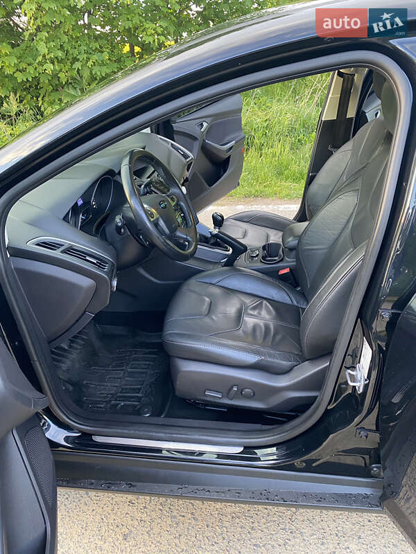 Хетчбек Ford Focus 2012 в Стрию