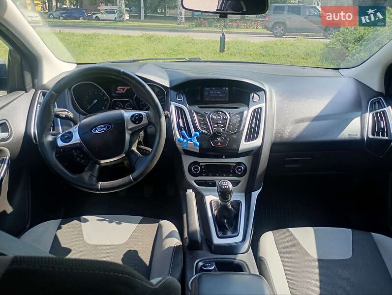 Хэтчбек Ford Focus 2013 в Запорожье