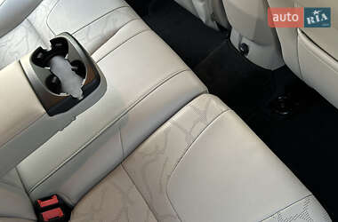 Хэтчбек Ford Focus 2012 в 