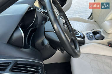 Хэтчбек Ford Focus 2012 в 
