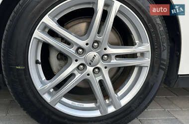 Хэтчбек Ford Focus 2012 в 