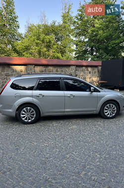 Универсал Ford Focus 2010 в 