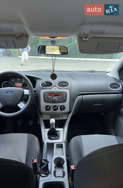 Универсал Ford Focus 2010 в 