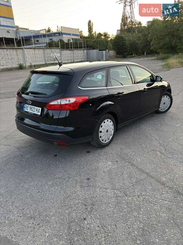 Универсал Ford Focus 2012 в 