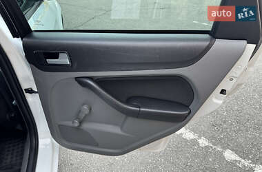 Универсал Ford Focus 2010 в 