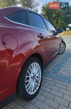 Седан Ford Focus 2013 в 