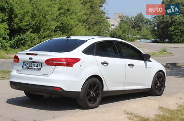 Седан Ford Focus 2016 в 