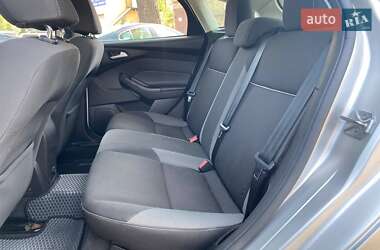 Хетчбек Ford Focus 2014 в 