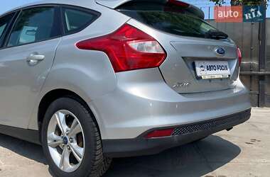Хетчбек Ford Focus 2014 в 