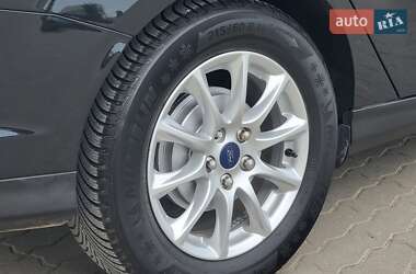 Седан Ford Focus 2012 в 