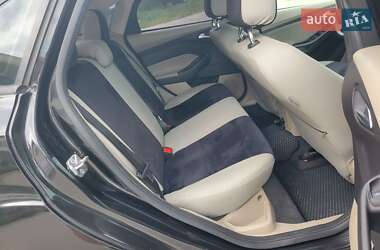 Седан Ford Focus 2012 в 