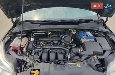 Седан Ford Focus 2012 в 