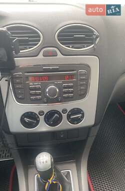 Седан Ford Focus 2007 в 