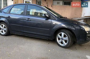 Хэтчбек Ford Focus 2006 в 
