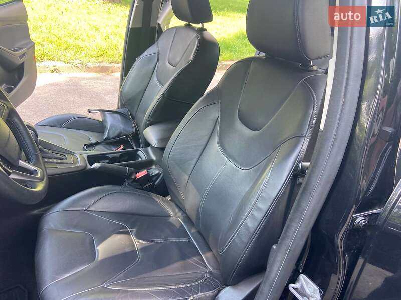 Седан Ford Focus 2015 в Житомире