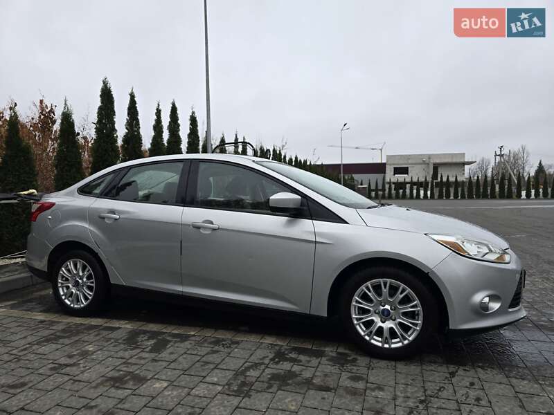 Седан Ford Focus 2012 в Ивано-Франковске