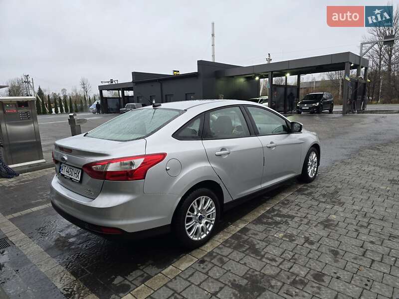Седан Ford Focus 2012 в Ивано-Франковске