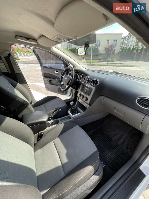 Универсал Ford Focus 2010 в Ровно