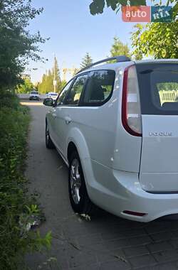 Универсал Ford Focus 2009 в 