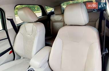 Хэтчбек Ford Focus 2012 в 