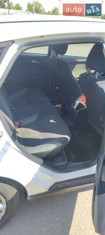 Хэтчбек Ford Focus 2012 в Киеве