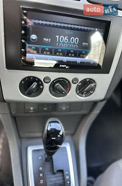 Хэтчбек Ford Focus 2005 в 
