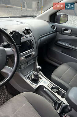 Универсал Ford Focus 2010 в 