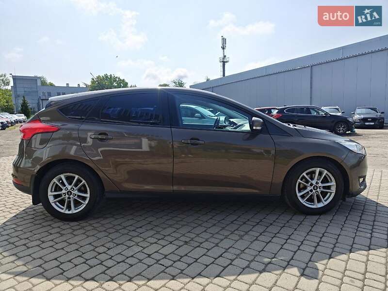 Седан Ford Focus 2017 в Львове