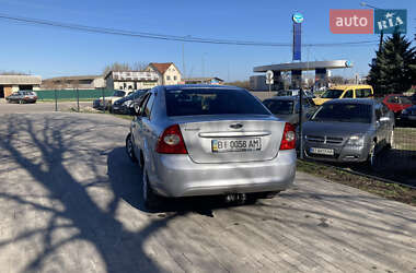 Седан Ford Focus 2011 в 