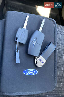 Седан Ford Focus 2011 в 