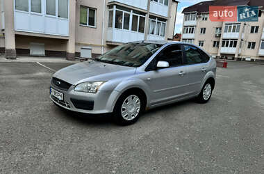 Хэтчбек Ford Focus 2007 в 