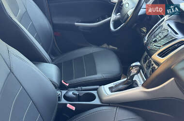 Седан Ford Focus 2012 в 