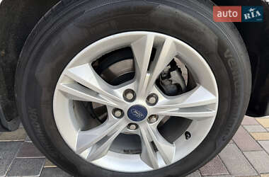 Седан Ford Focus 2012 в 