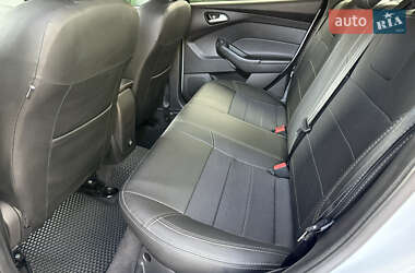 Седан Ford Focus 2012 в 