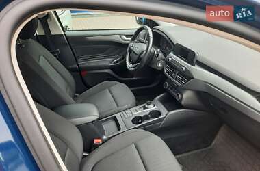 Хэтчбек Ford Focus 2019 в 