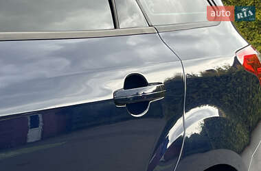 Универсал Ford Focus 2012 в 