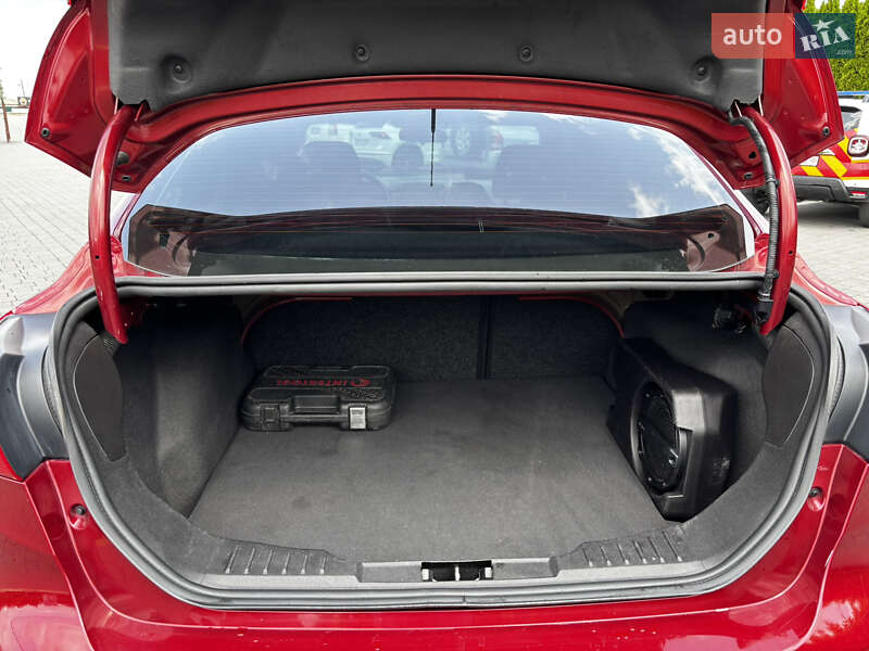 Седан Ford Focus 2016 в Стрию