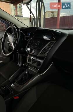 Универсал Ford Focus 2013 в 