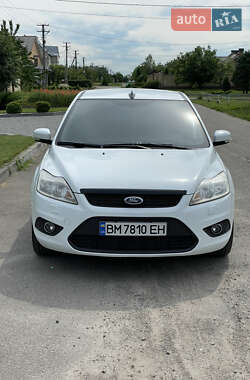 Хэтчбек Ford Focus 2010 в 