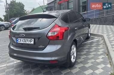 Хэтчбек Ford Focus 2013 в 
