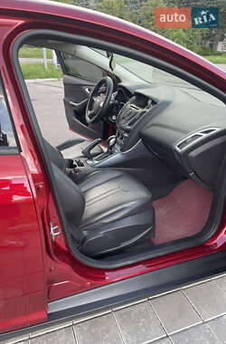 Седан Ford Focus 2013 в 