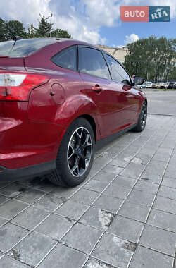 Седан Ford Focus 2013 в 