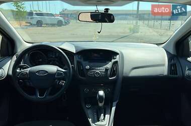 Седан Ford Focus 2016 в 