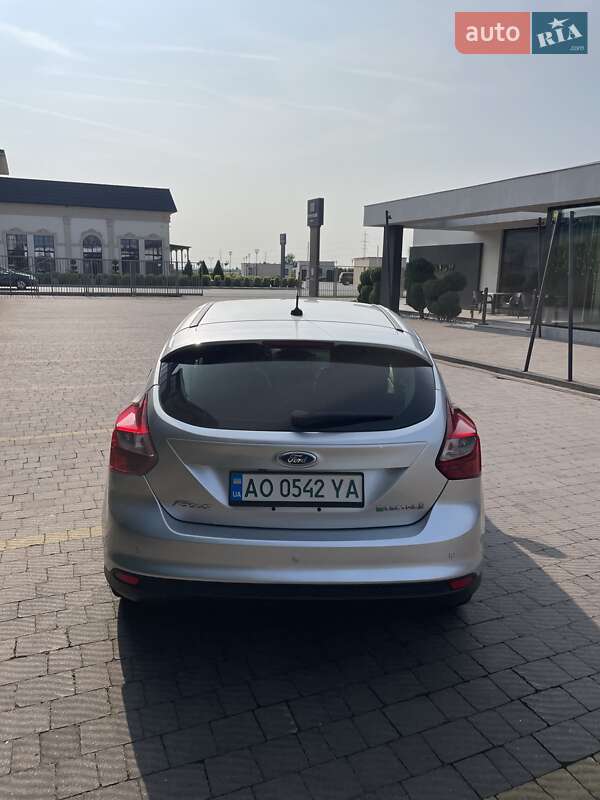 Хэтчбек Ford Focus 2013 в Мукачево фото 13 Хэтчбек Ford Focus 2013 в Мукачево