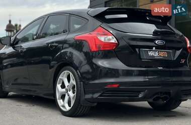 Хэтчбек Ford Focus 2014 в 