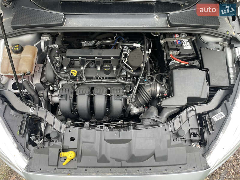 Седан Ford Focus 2015 в Дніпрі
