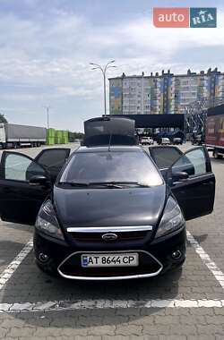 Хэтчбек Ford Focus 2009 в 